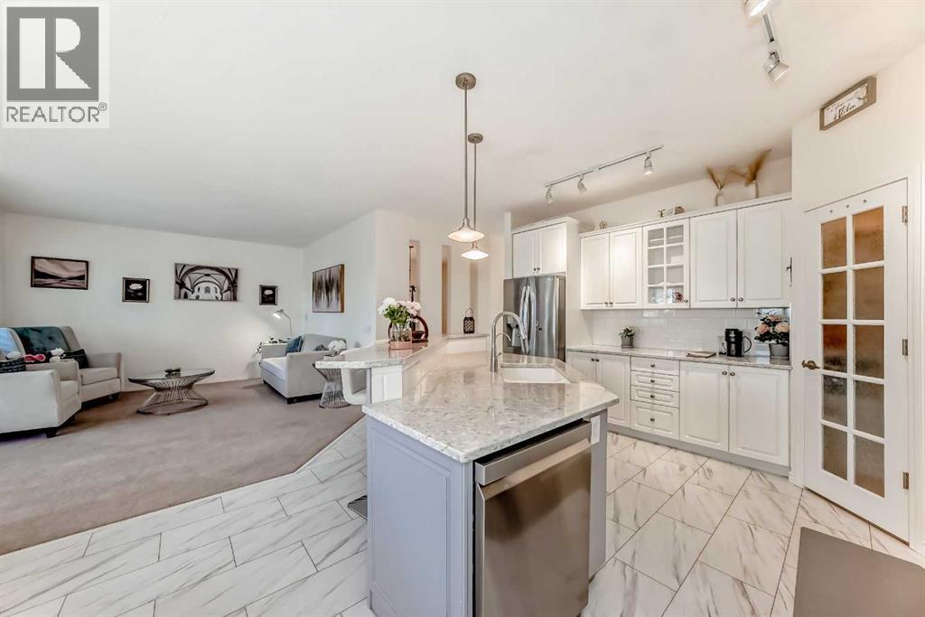 Photo 11 of 82 Mt Gibraltar Heights Se, Calgary AB