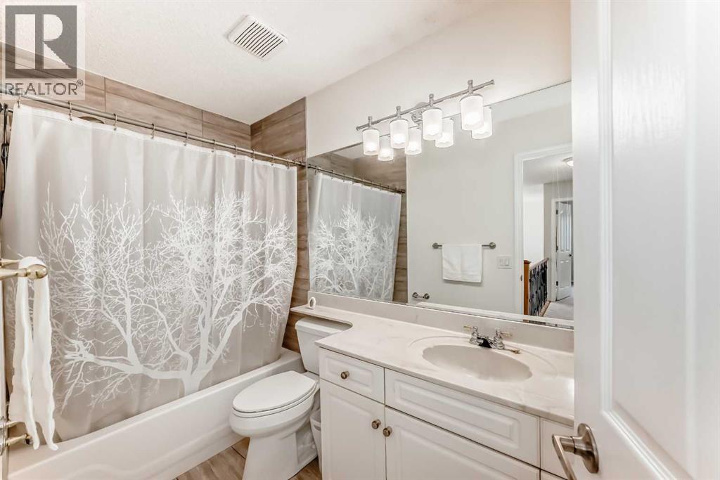 Photo 38 of 82 Mt Gibraltar Heights Se, Calgary AB