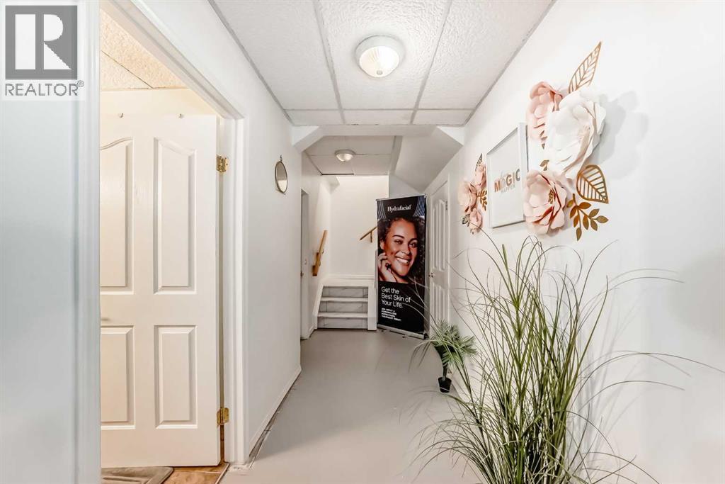 Photo 46 of 82 Mt Gibraltar Heights Se, Calgary AB
