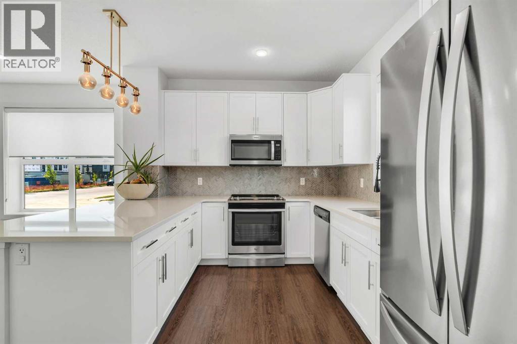 Photo 11 of 156 Livingston View Ne, Calgary AB