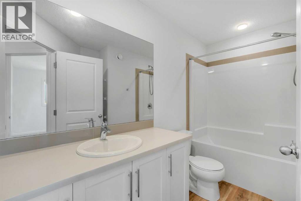 Photo 28 of 156 Livingston View Ne, Calgary AB