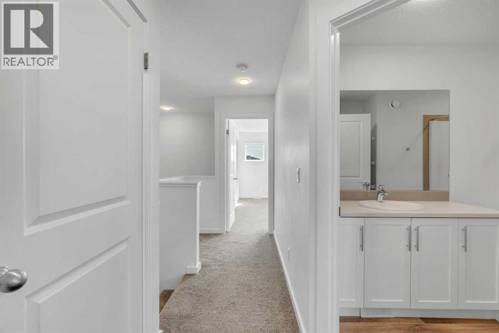 Photo 27 of 156 Livingston View Ne, Calgary AB