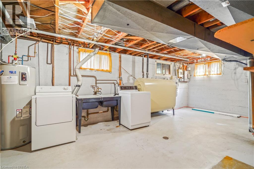 Photo 38 of 49 Pusey Boulevard, Brantford ON
