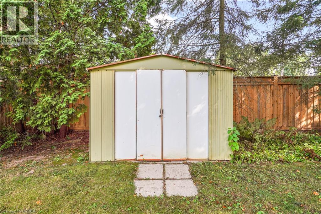Photo 43 of 49 Pusey Boulevard, Brantford ON