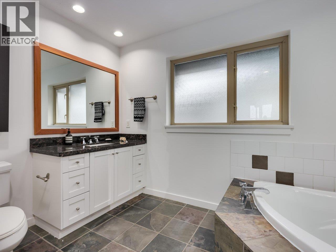 Photo 26 of 124 250 Salter Street, New Westminster BC