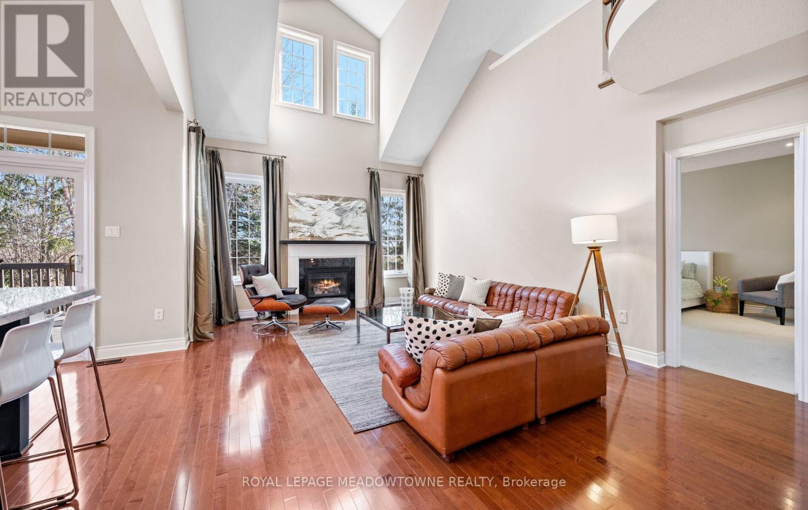 Photo 16 of 47 Nova Scotia Road, Brampton ON