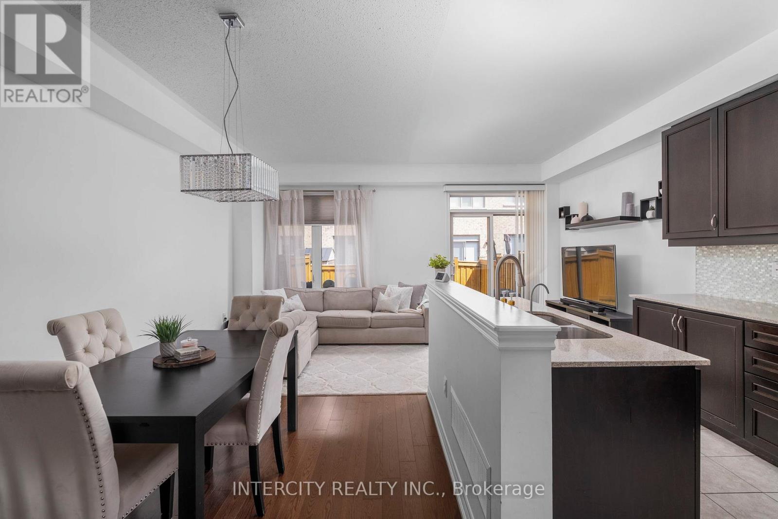 Photo 10 of 59 Morra Avenue, Caledon ON