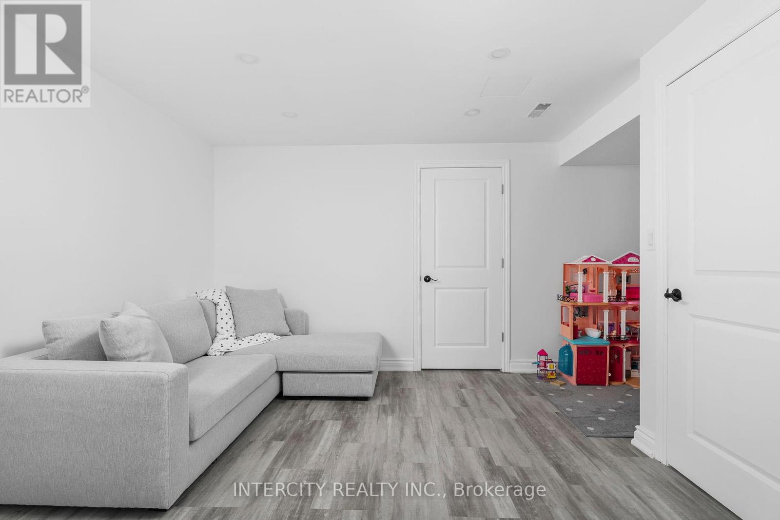 Photo 36 of 59 Morra Avenue, Caledon ON