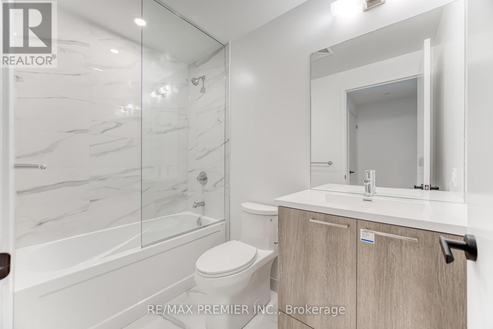 Photo 26 of 6009 225 Commerce Street, Vaughan ON