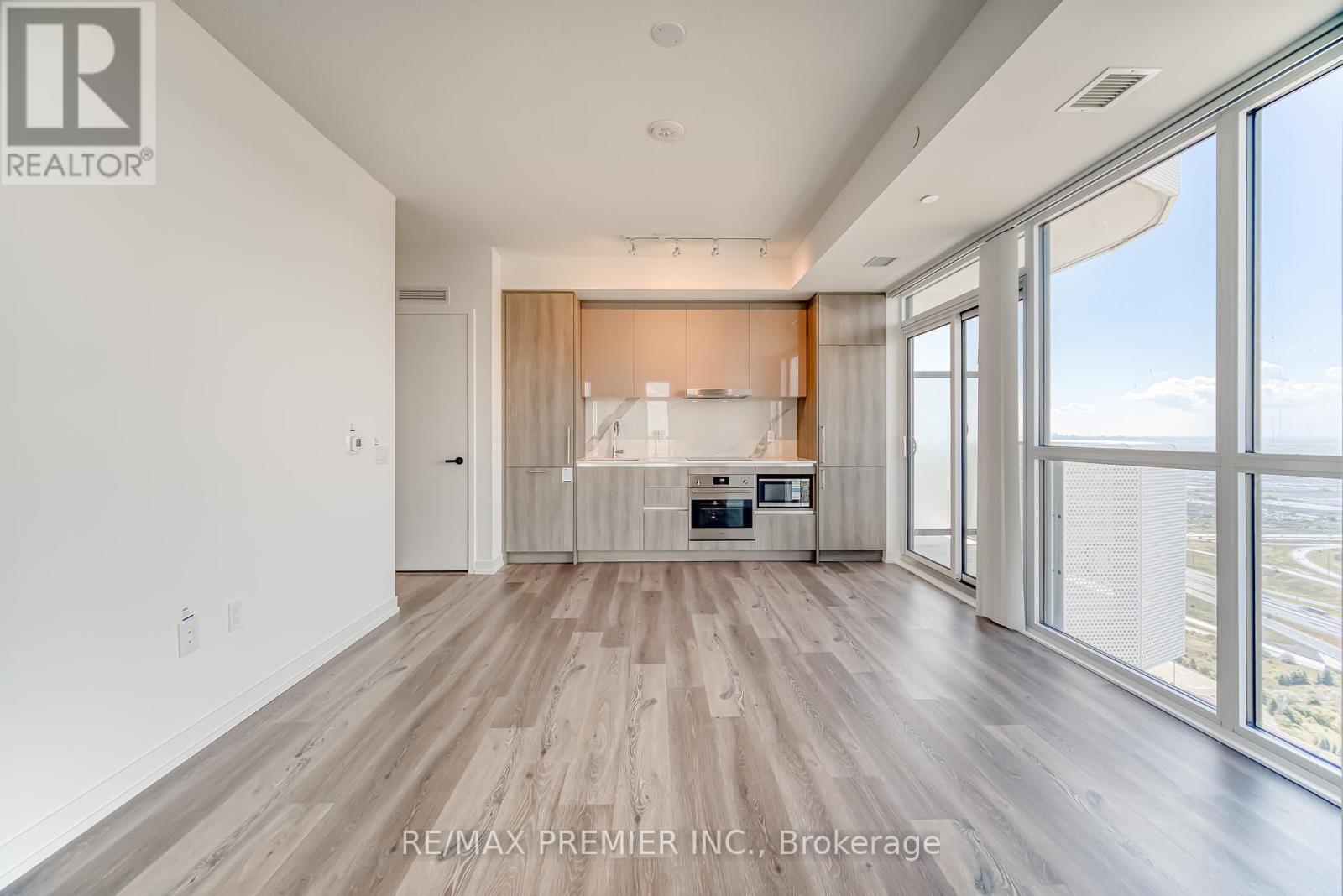 Photo 19 of 6009 225 Commerce Street, Vaughan ON