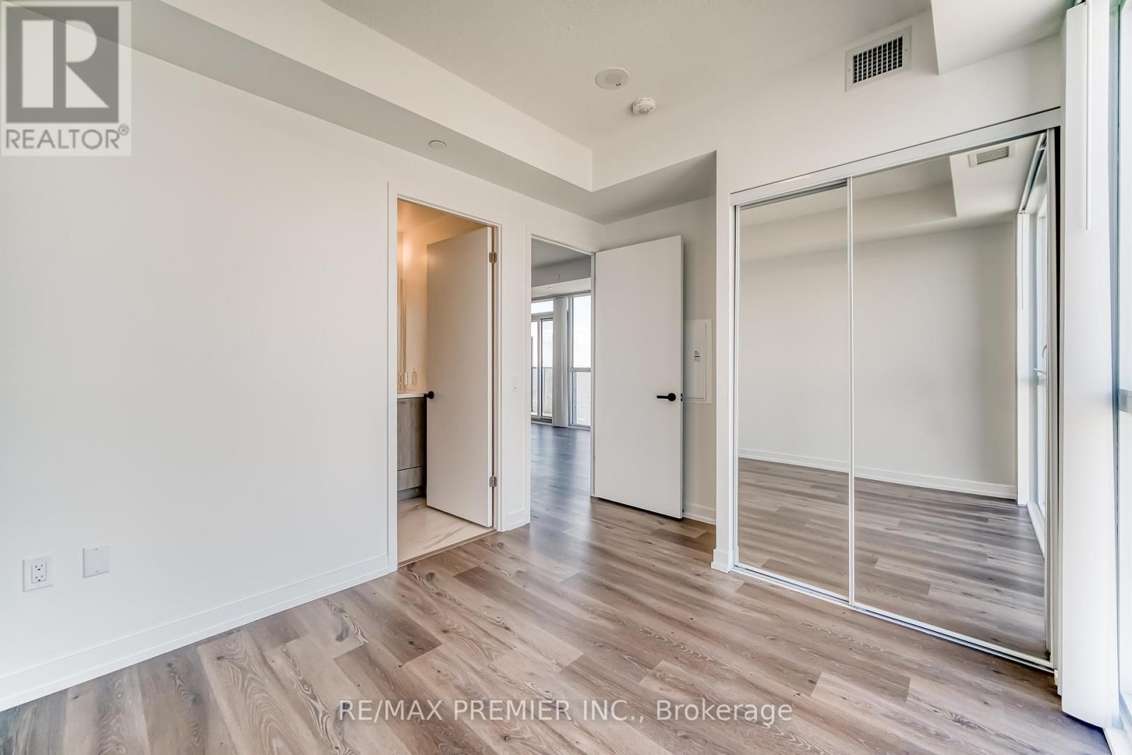 Photo 22 of 6009 225 Commerce Street, Vaughan ON