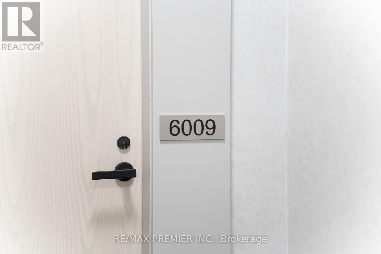 Photo 8 of 6009 225 Commerce Street, Vaughan ON