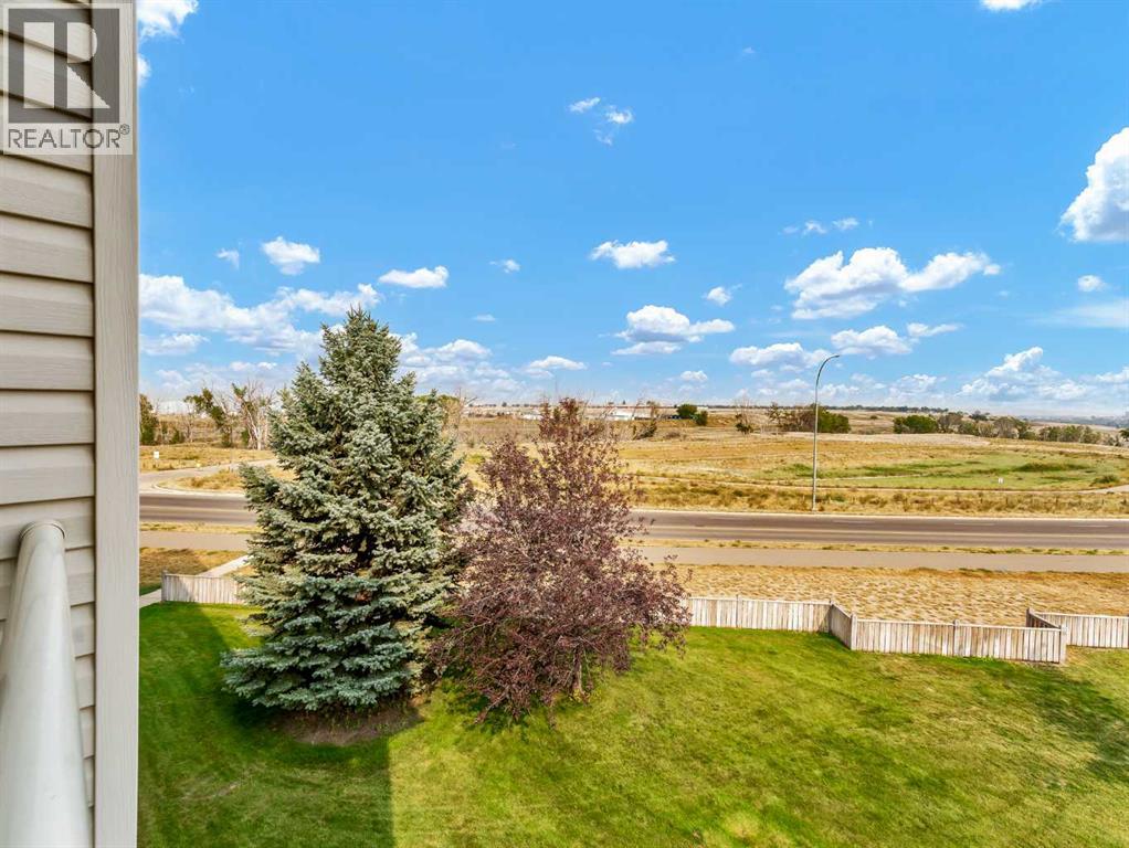 Photo 24 of 304 1648 Saamis Drive Nw, Medicine Hat AB