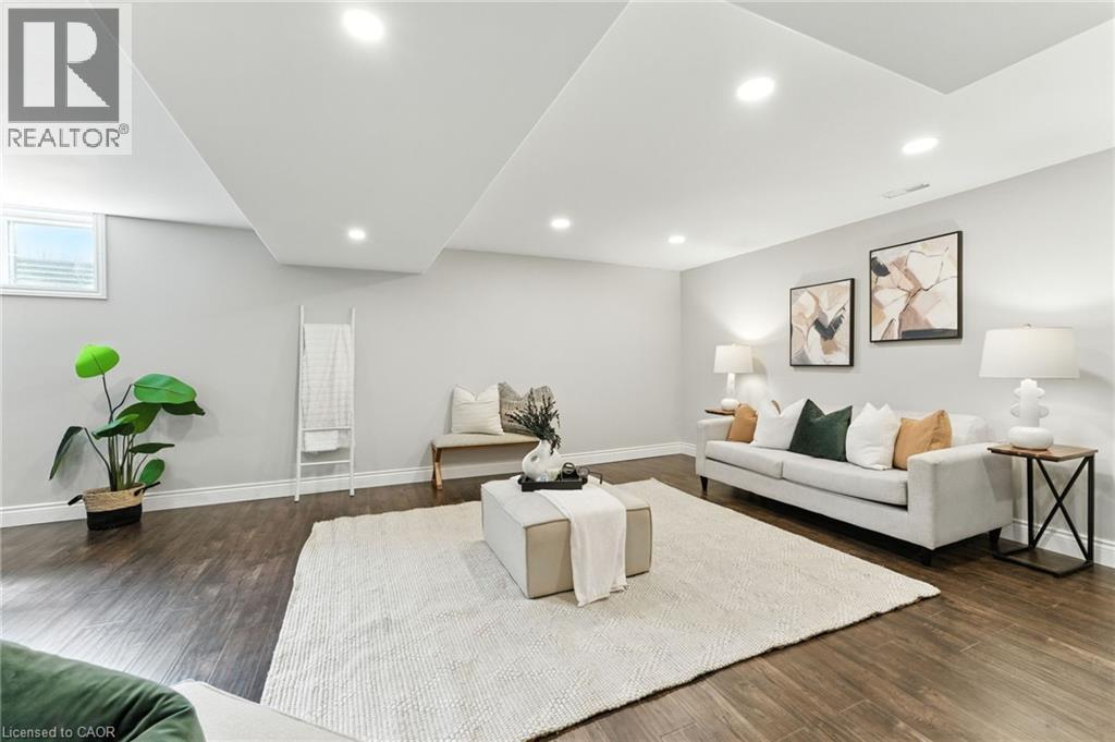 Photo 17 of 242 Hutton Street East Street E, Listowel ON