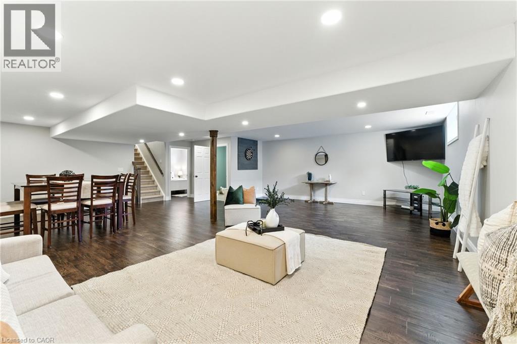 Photo 18 of 242 Hutton Street East Street E, Listowel ON
