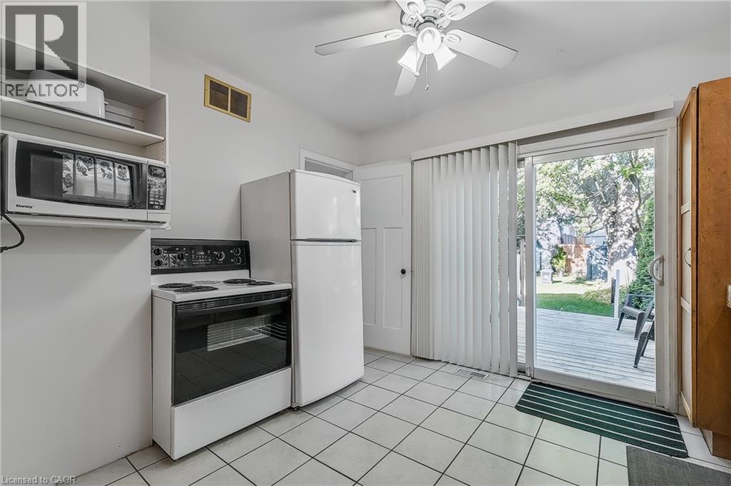 Photo 10 of 30 Troy Street, Kitchener ON