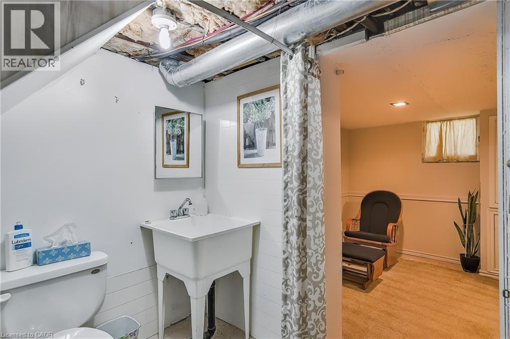 Photo 20 of 30 Troy Street, Kitchener ON