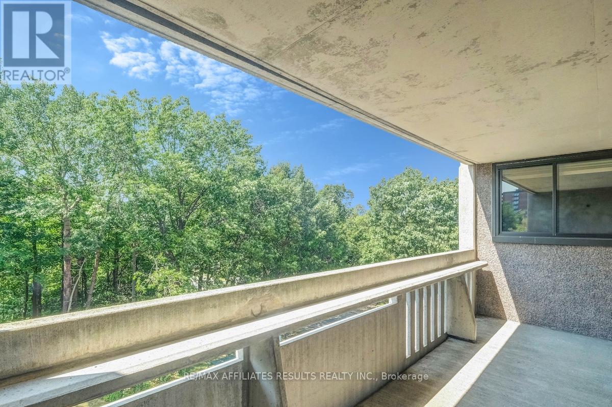 Photo 31 of 304 415 Greenview Avenue, Ottawa ON