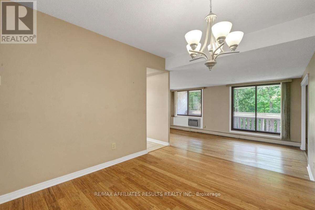 Photo 16 of 304 415 Greenview Avenue, Ottawa ON