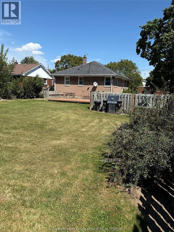 Photo 2 of 48 Simonton Drive, Chatham ON