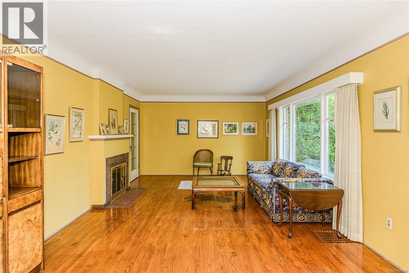 787 Newport Ave, Oak Bay