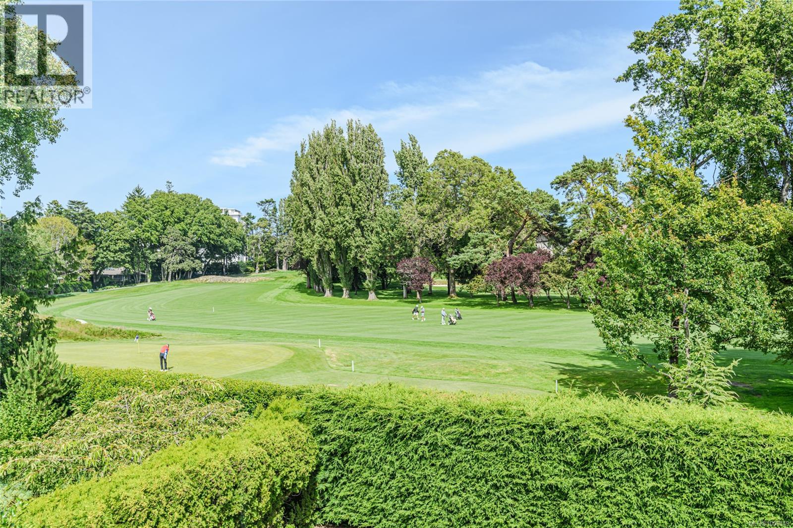 787 Newport Ave, Oak Bay