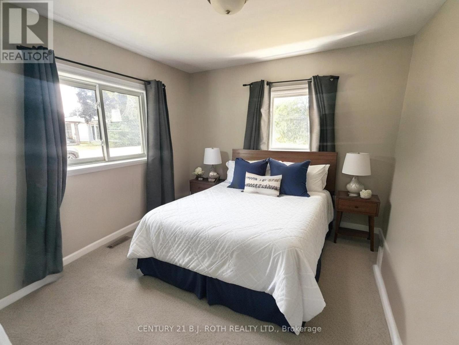Photo 7 of 304 Delia Street, Orillia ON