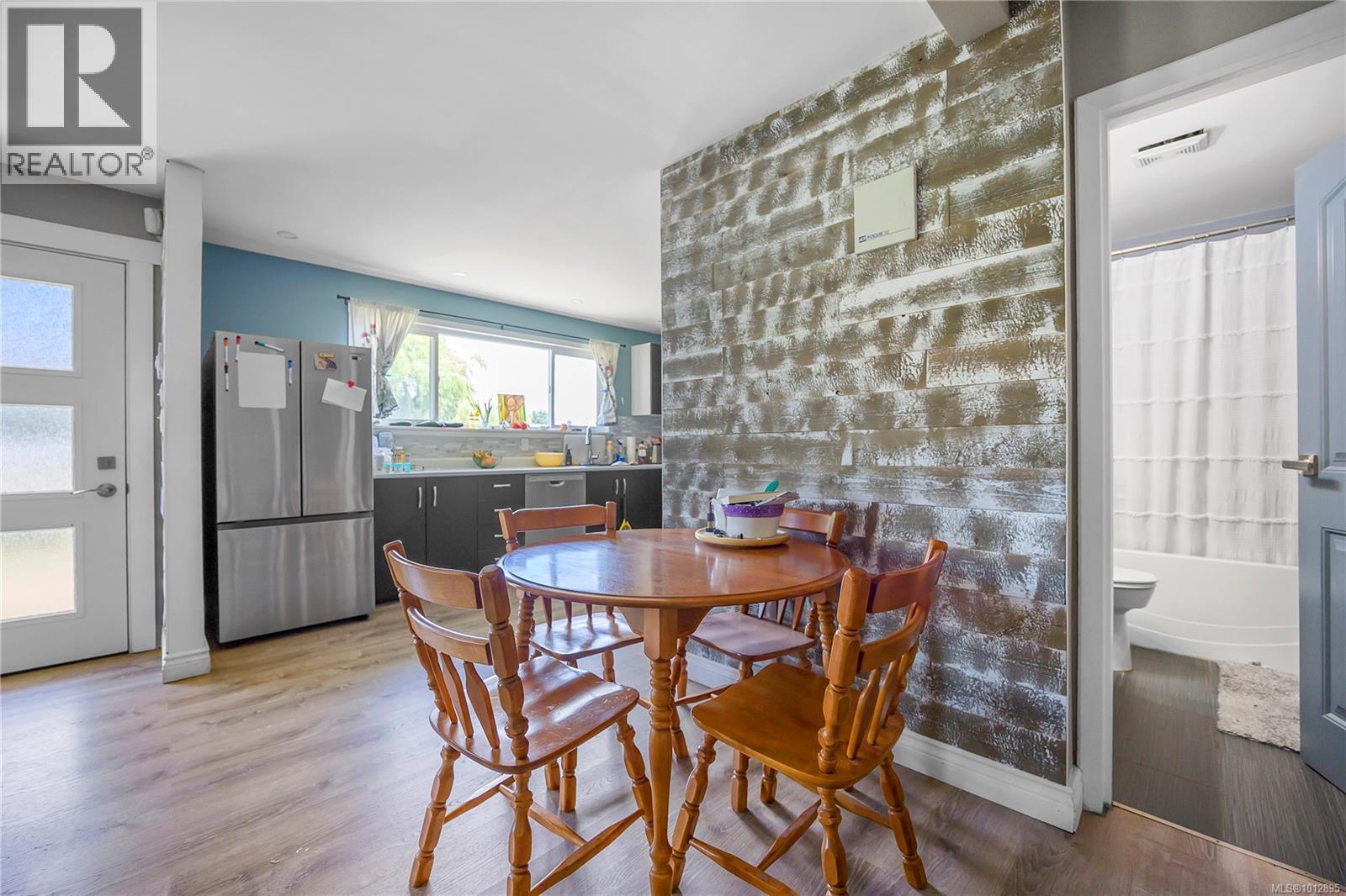 Photo 9 of 2188 Lark Cres, Nanaimo BC