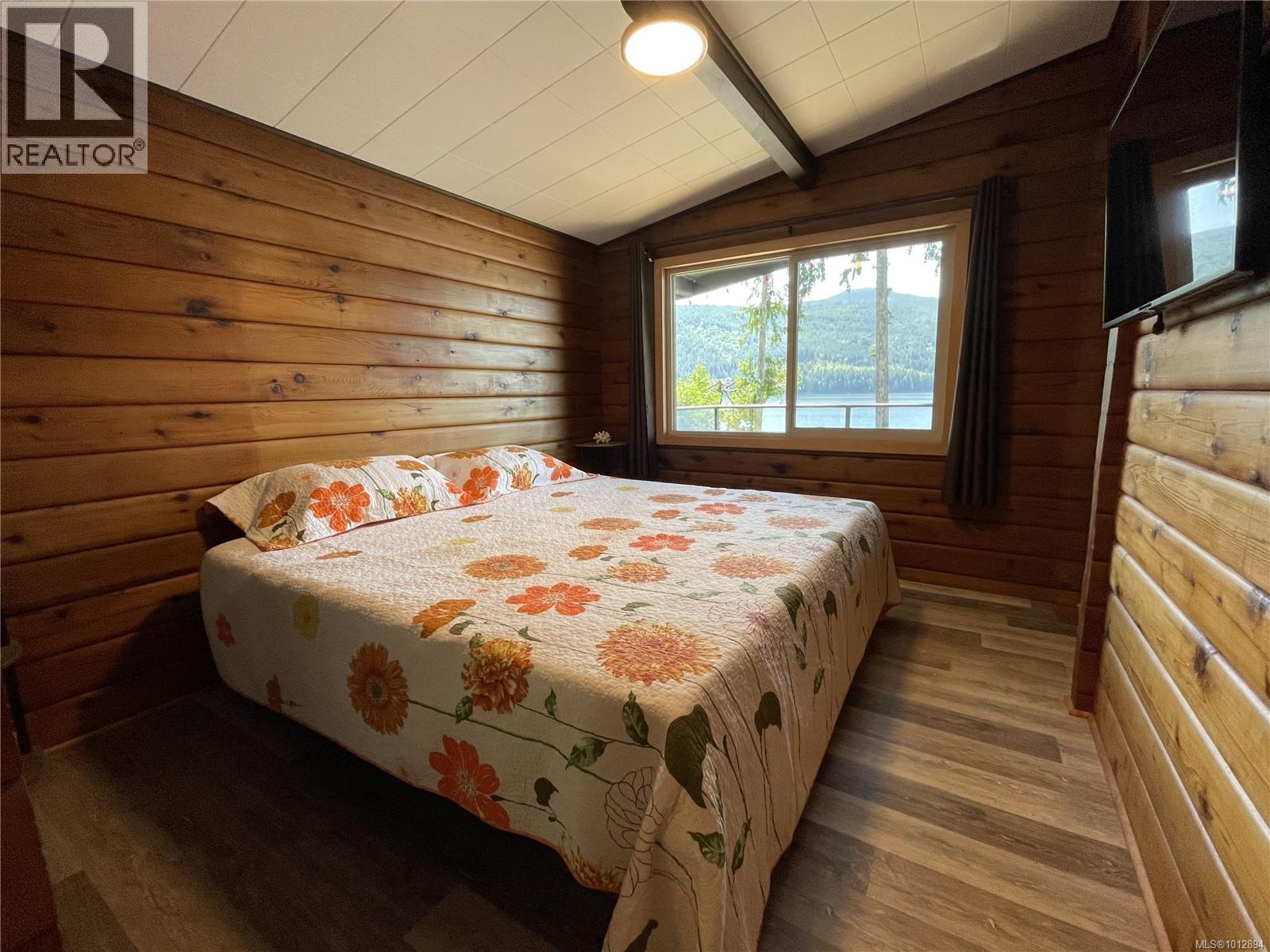 8856 Stirling Arm Dr, Port Alberni