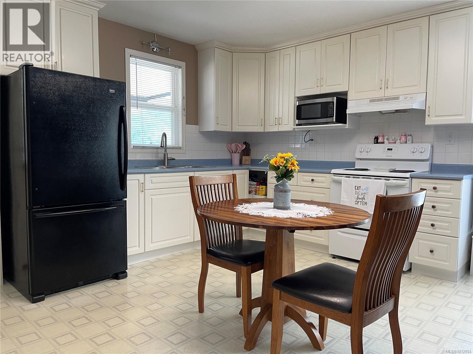 8856 Stirling Arm Dr, Port Alberni