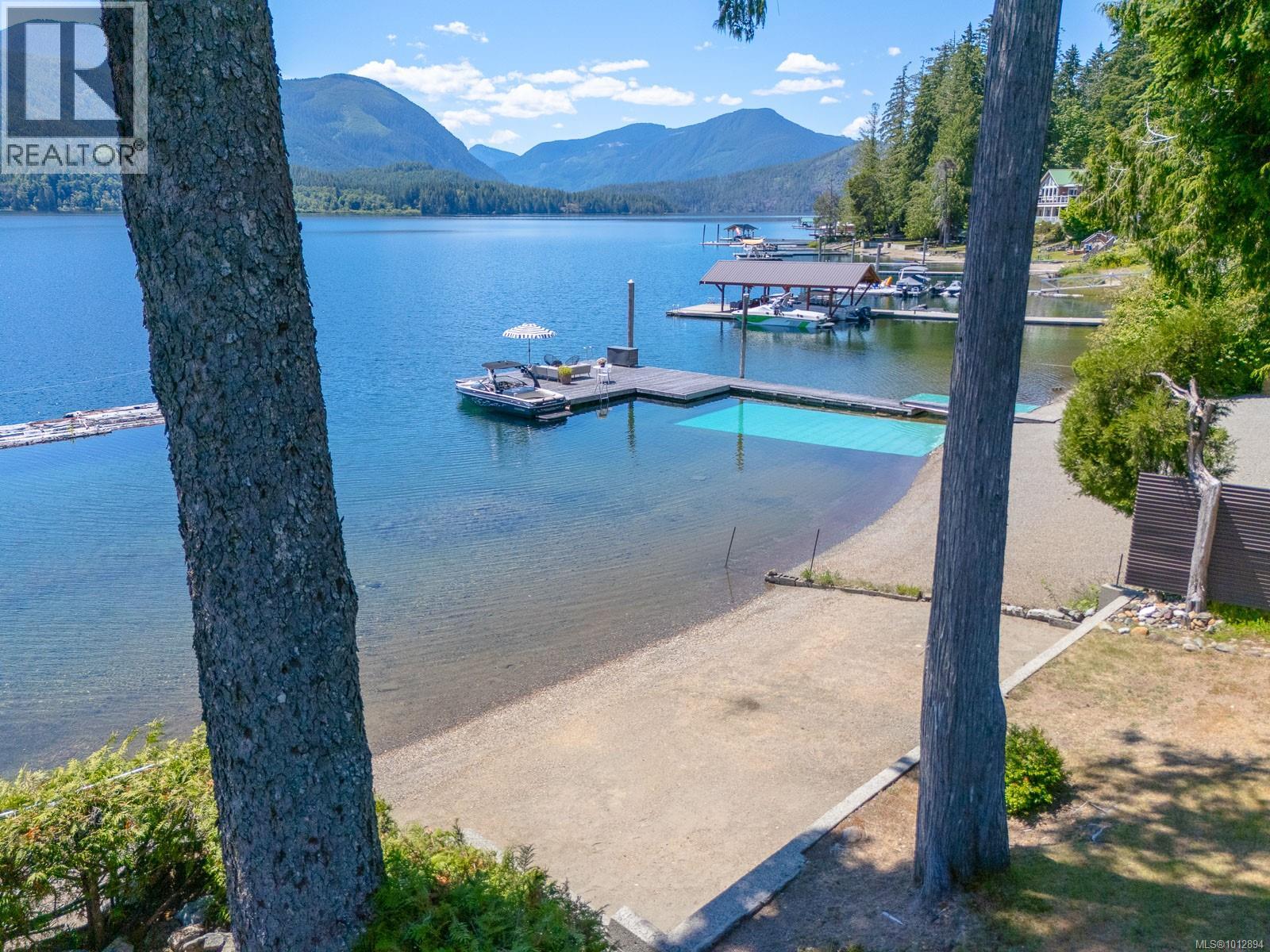 8856 Stirling Arm Dr, Port Alberni