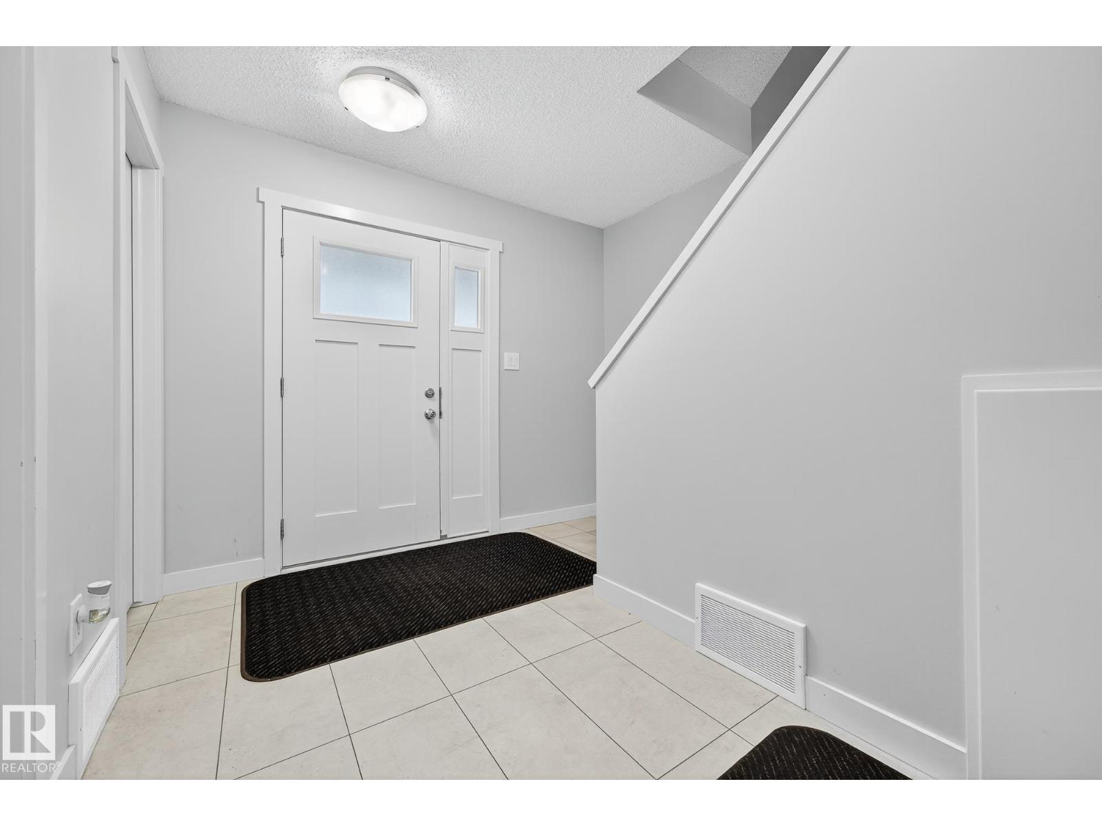 Photo 14 of 94 17832 78 St Nw, Edmonton AB
