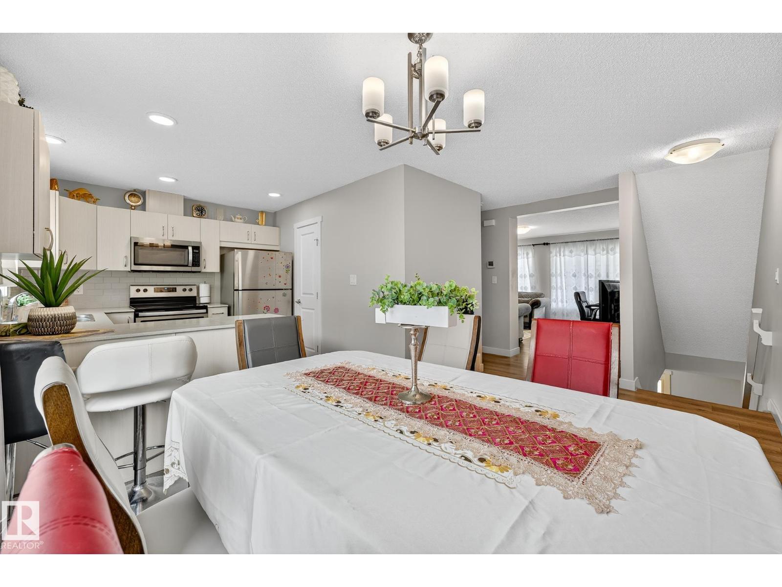 Photo 17 of 94 17832 78 St Nw, Edmonton AB