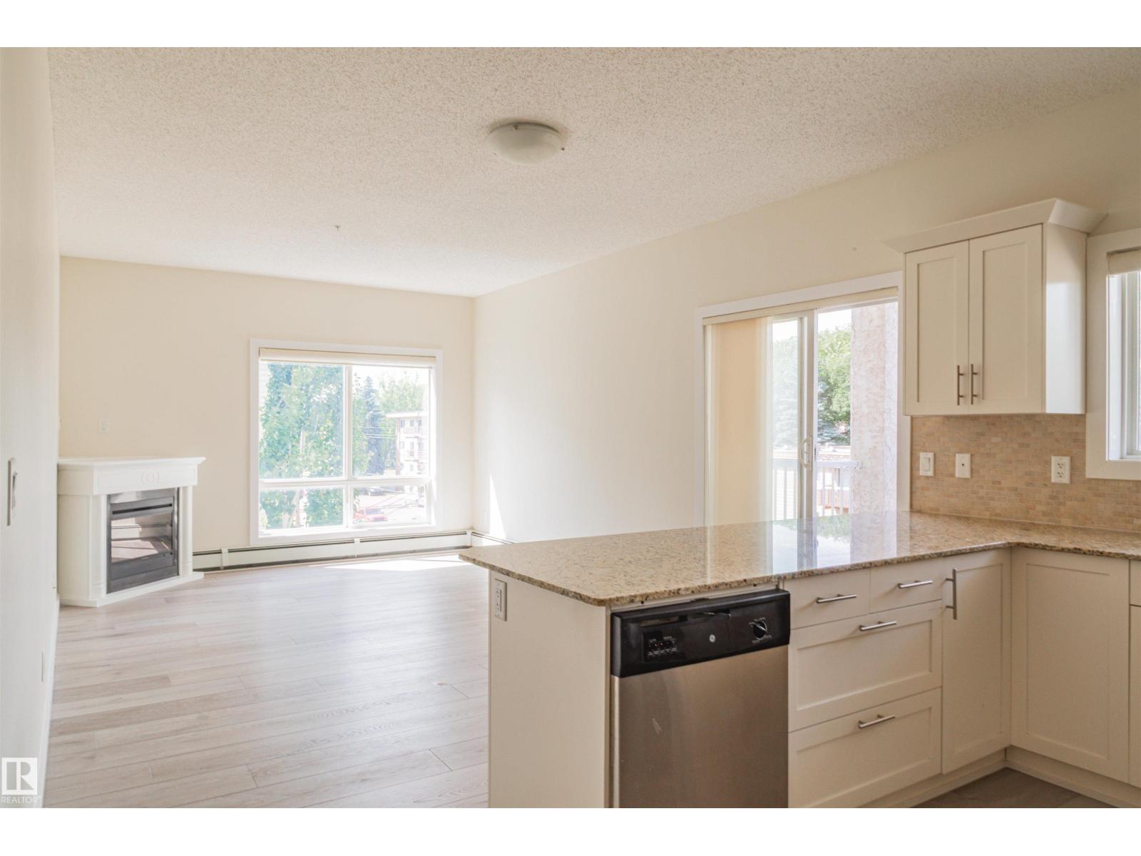 Photo 2 of 304 10524 77 Av Nw, Edmonton AB