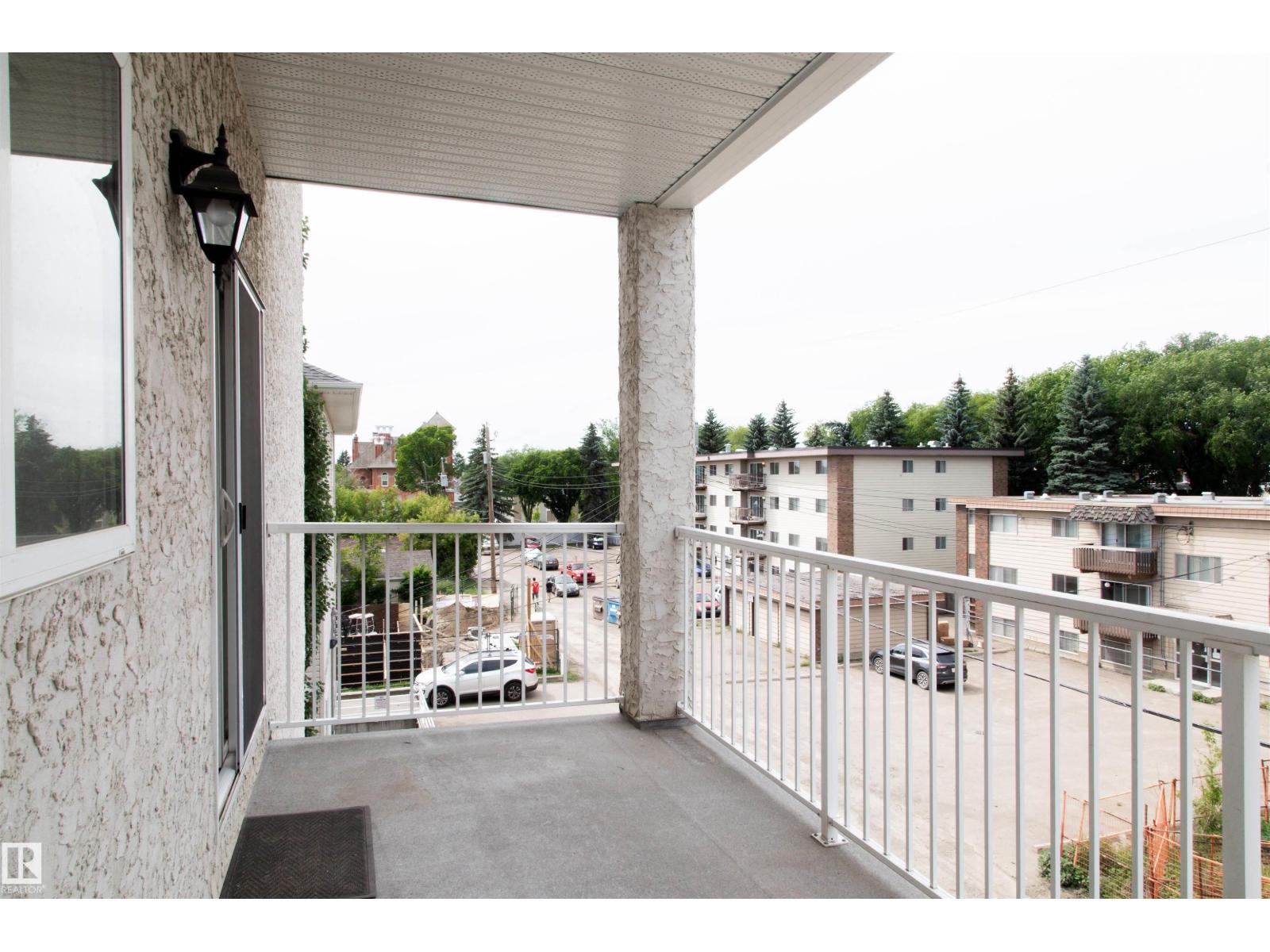Photo 11 of 304 10524 77 Av Nw, Edmonton AB