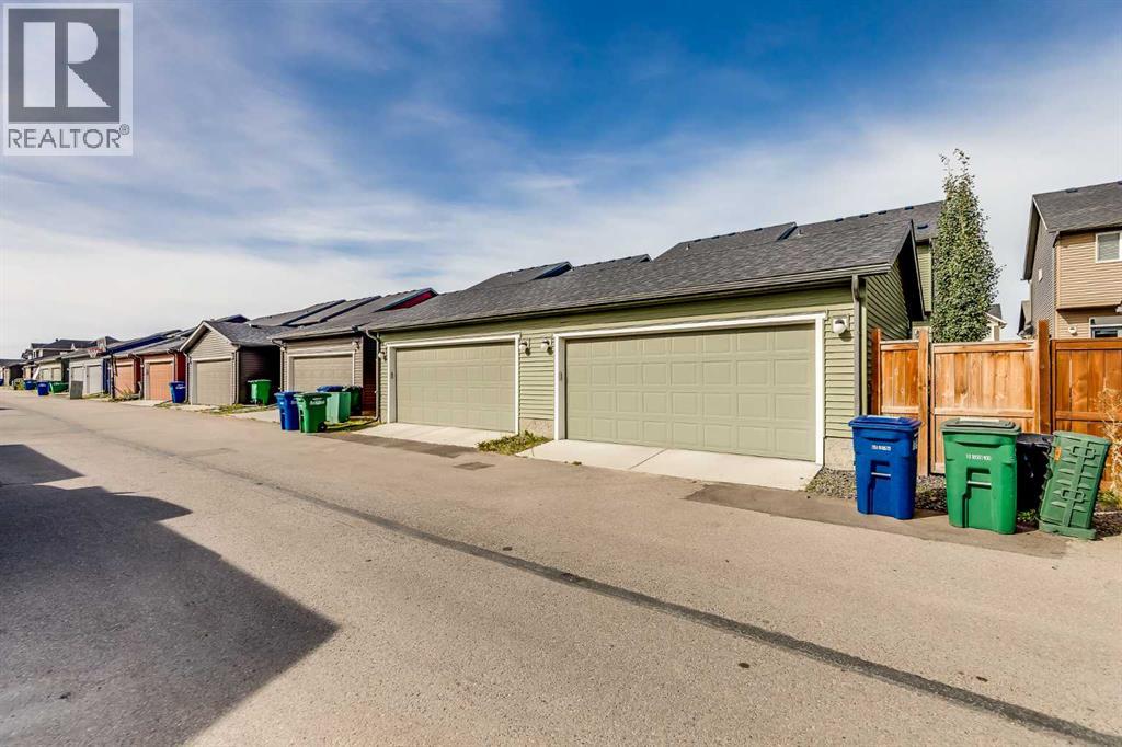 Photo 39 of 340 Kingsmere Way Se, Airdrie AB