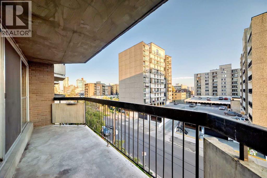 Single Family House for Sale in    Avenue SW Beltline Calgary 