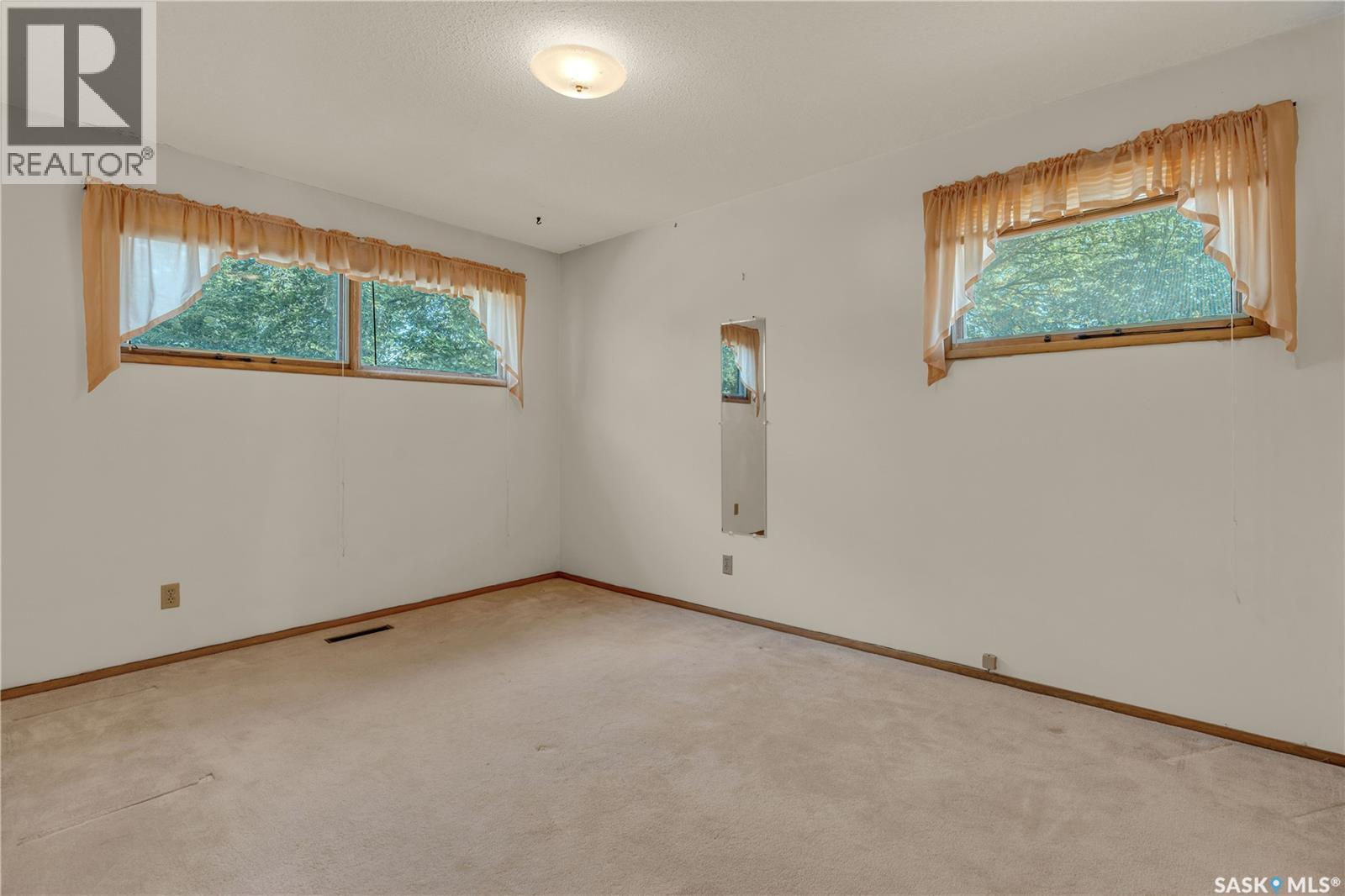 Photo 22 of 73 Tibbits Road, Regina SK