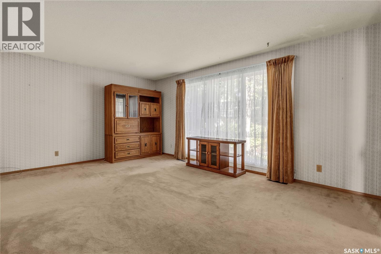 Photo 6 of 73 Tibbits Road, Regina SK