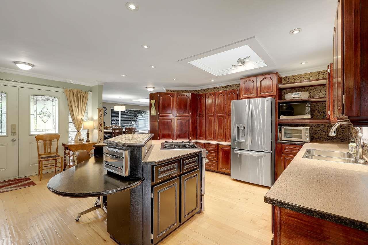 Photo 6 of 20571 46 A Avenue, Langley BC