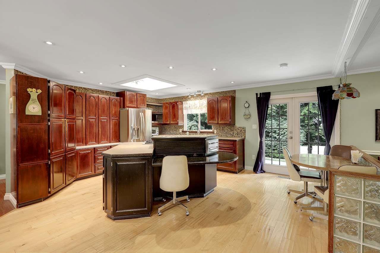 Photo 4 of 20571 46 A Avenue, Langley BC