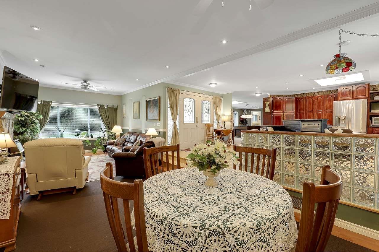 Photo 12 of 20571 46 A Avenue, Langley BC
