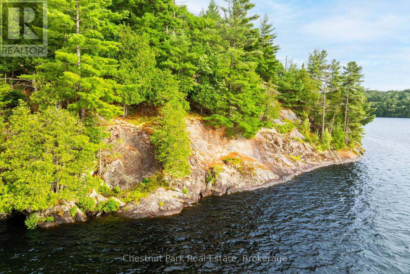 Photo 13 of 920 Big Island, Huntsville ON