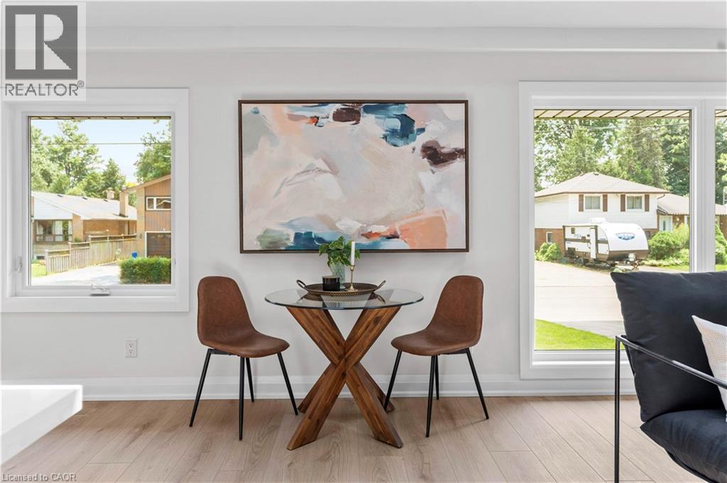 Photo 13 of 15 Hardale Crescent, Hamilton ON