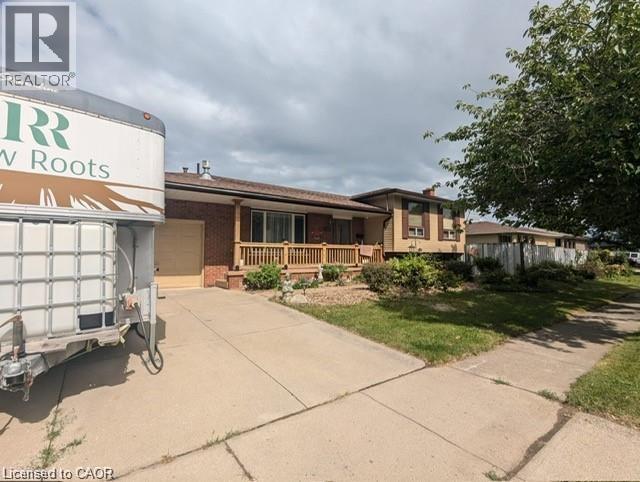 Photo 4 of 255 Celtic Drive, Stoney Creek ON