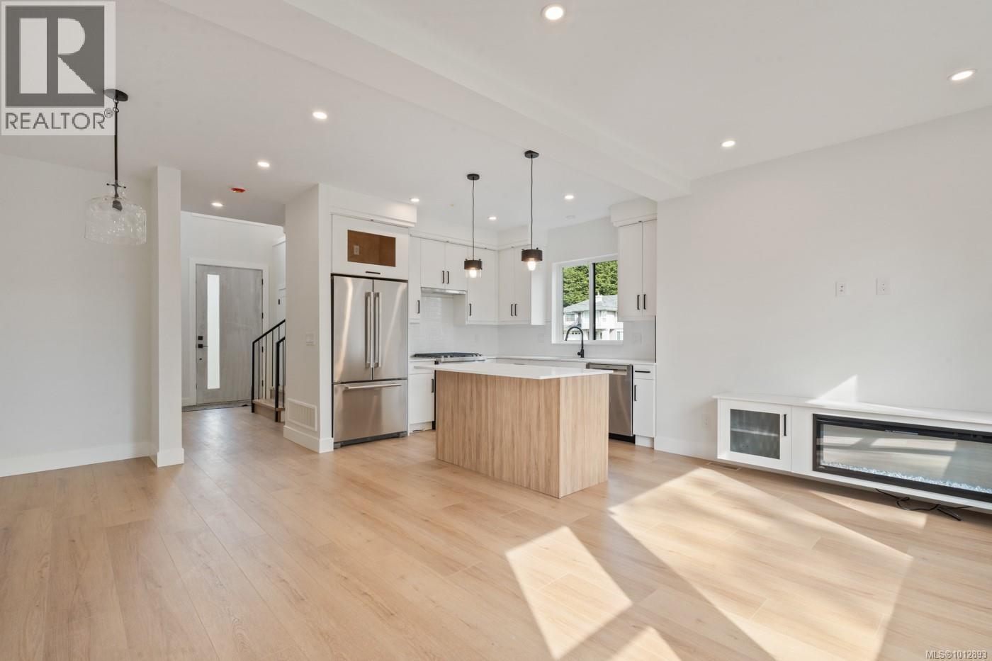 Photo 9 of 556 Belford Pl, Langford BC