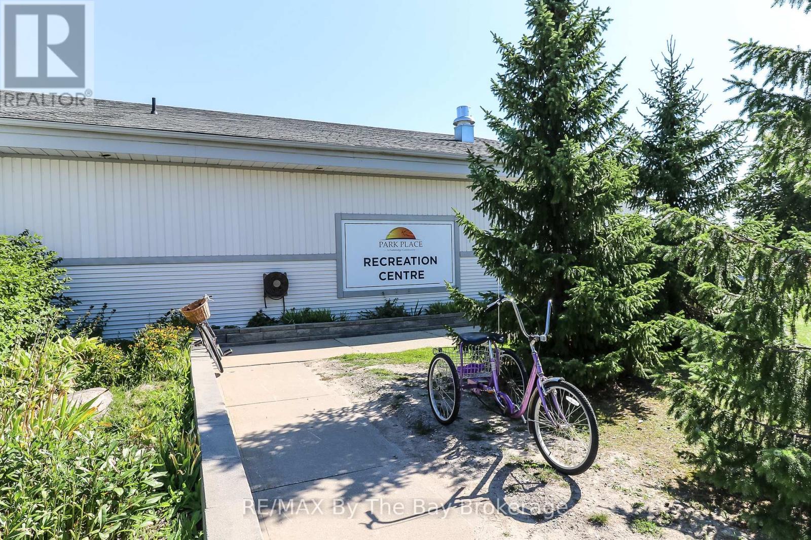 Photo 34 of 31 New York Avenue, Wasaga Beach ON
