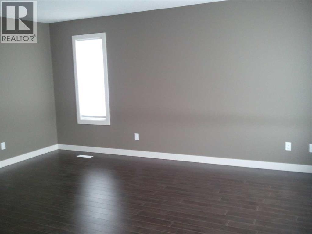 Photo 12 of 7414 115 A Street, Grande Prairie AB