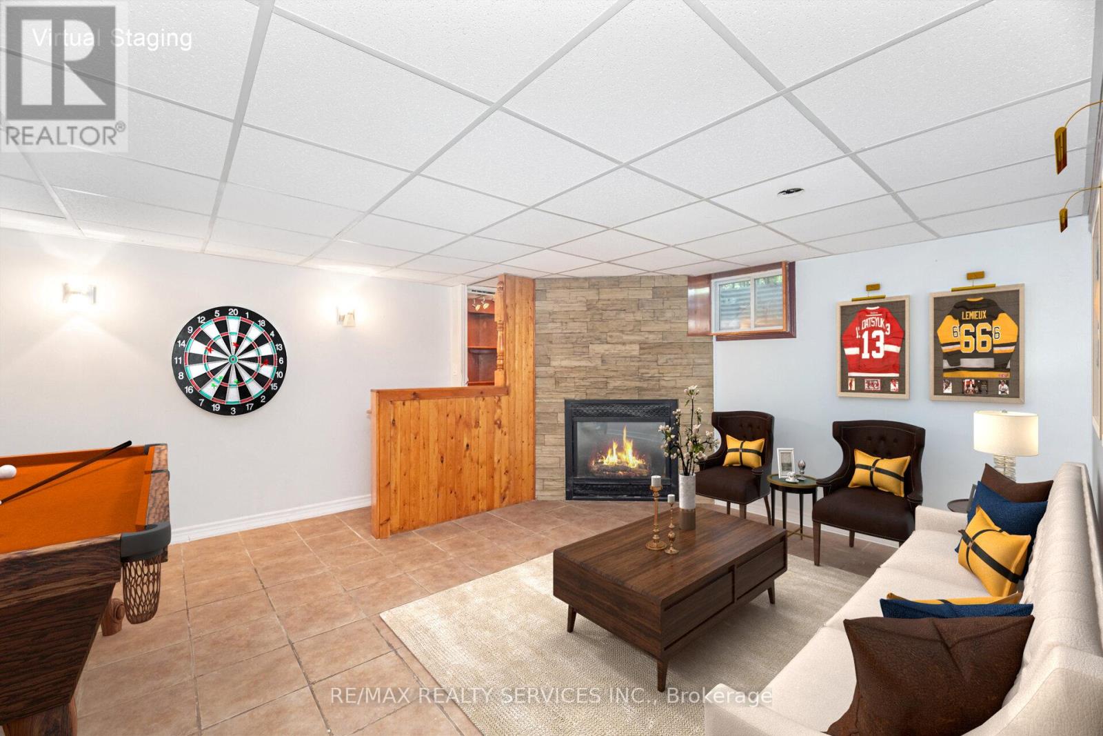 Photo 41 of 28 Homeland Court, Brampton ON