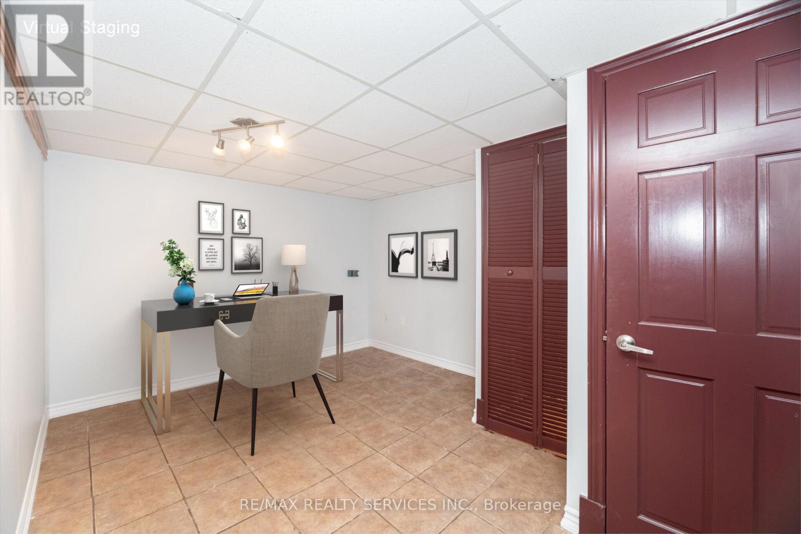 Photo 44 of 28 Homeland Court, Brampton ON